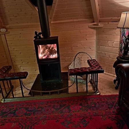 Antler Lodge Rushton Spencer Exterior foto